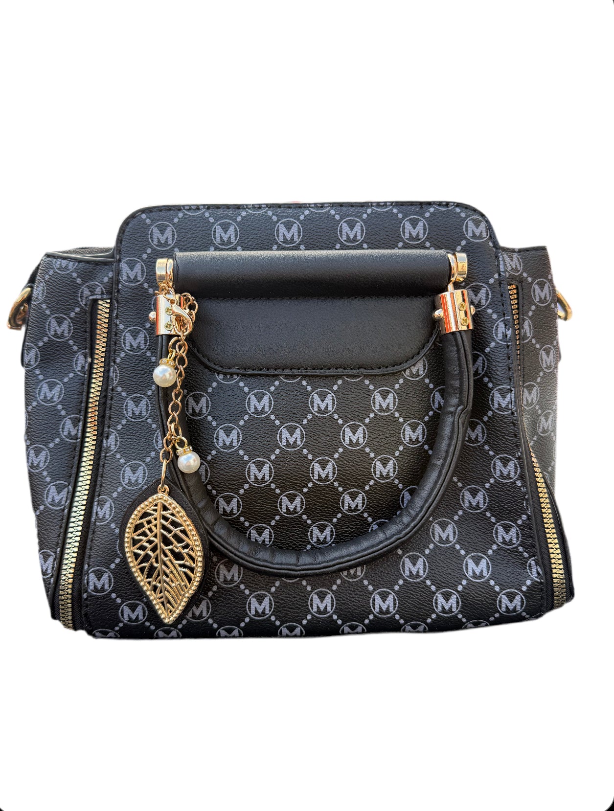 Medium Sized Purse With Detachable Strap